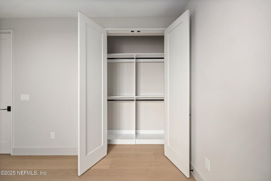 Spacious, unfurnished interior of a new home in , Atlantic Beach (Image 23).