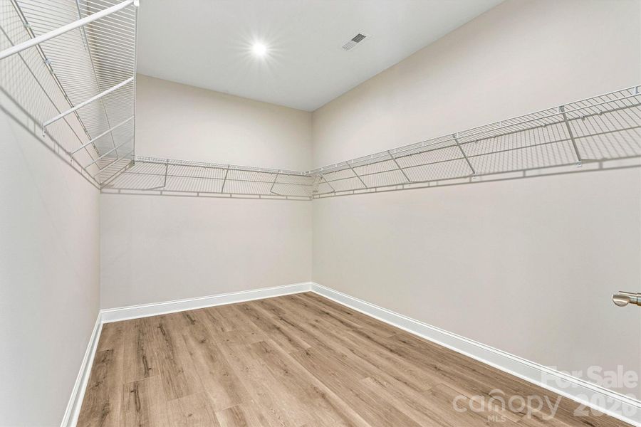 Spacious, unfurnished interior of a new home in , Charlotte (Image 29).