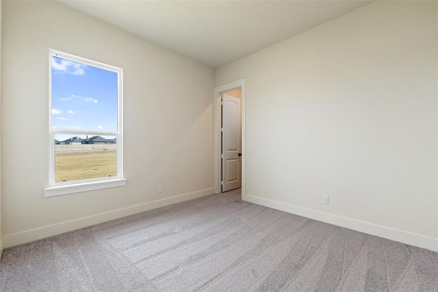 Spacious, unfurnished interior of a new home in Eagle Ridge Estates, Weatherford (Image 18).