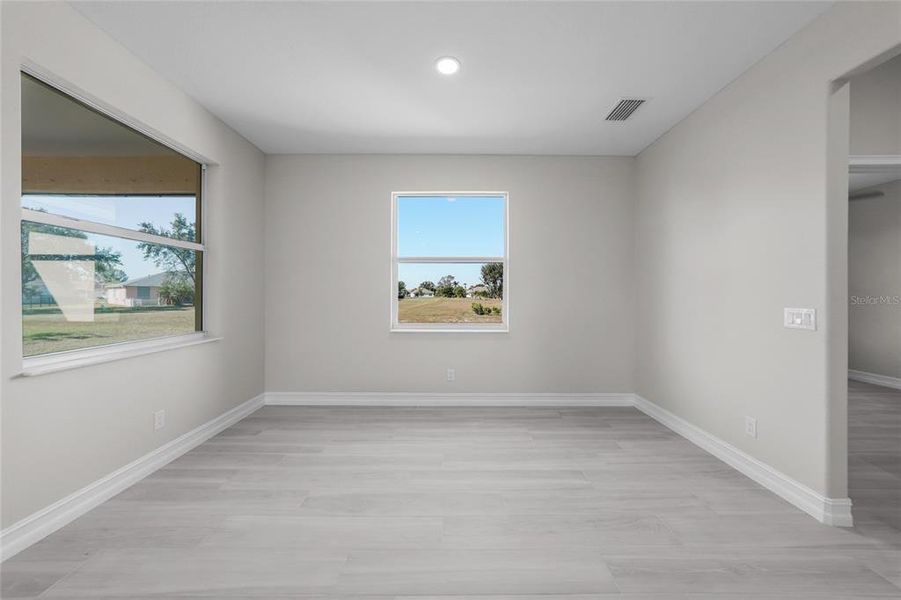 Spacious, unfurnished interior of a new home in , Punta Gorda (Image 27).