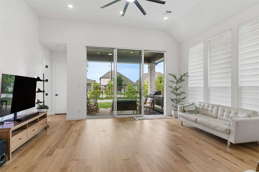 Furnished interior view inside a new home in , Rockwall (Image 5).