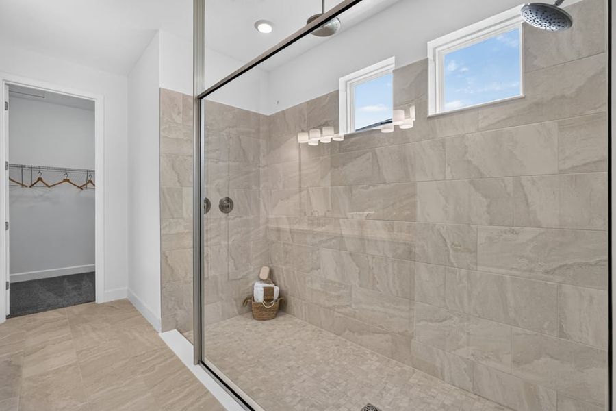 Representative interior finishes for a home built from the Abaco by Taylor Morrison in Ardisia Park, New Smyrna Beach (Image 22).