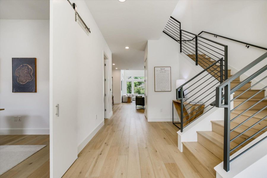 Spacious, unfurnished interior of a new home in , Austin (Image 18).