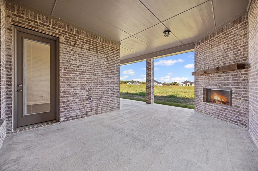 Exterior details and patio area of a home in Tuscan Estates (1 Acre Lots), Waxahachie (Image 20). Exterior details and patio area of a home in Tuscan Estates (1 Acre Lots), Waxahachie (Image 20).