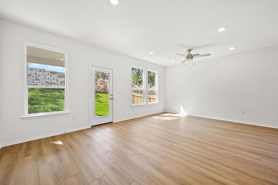 Spacious, unfurnished interior of a new home in Creekside at Estancia, Austin (Image 24).