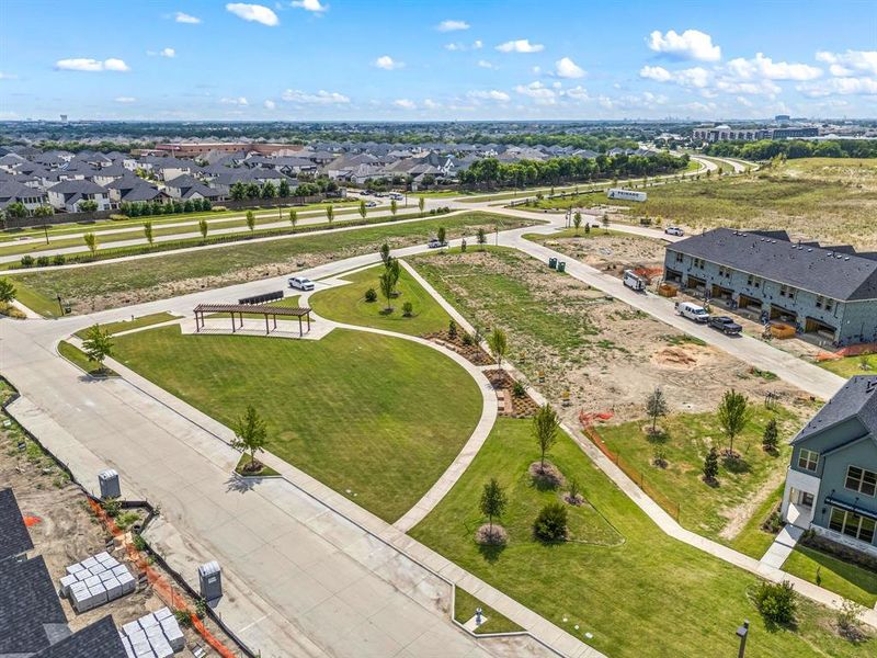 Green space and a fantastic Allen location make Chelsea Commons the perfect home for you! Green space and a fantastic Allen location make Chelsea Commons the perfect home for you!