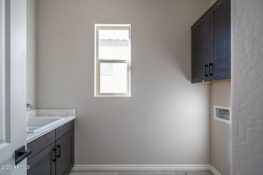 21) LAUNDRY 21) LAUNDRY