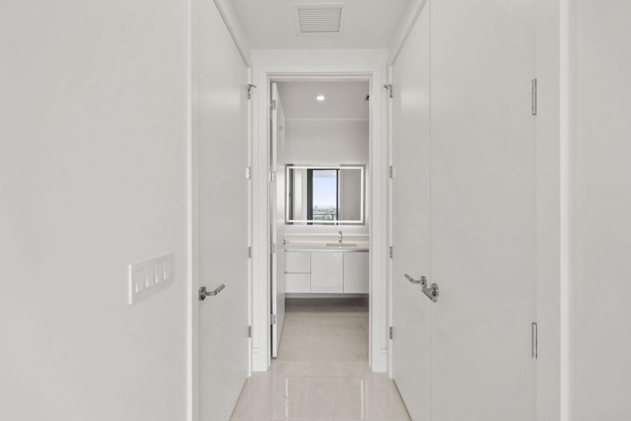 220 Lake Shore Drive - 31.jpg-FULL