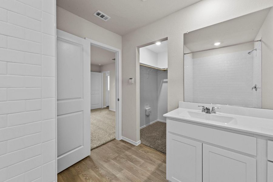 Furnished interior view inside a new home in Sunset Oaks, Maxwell (Image 10).