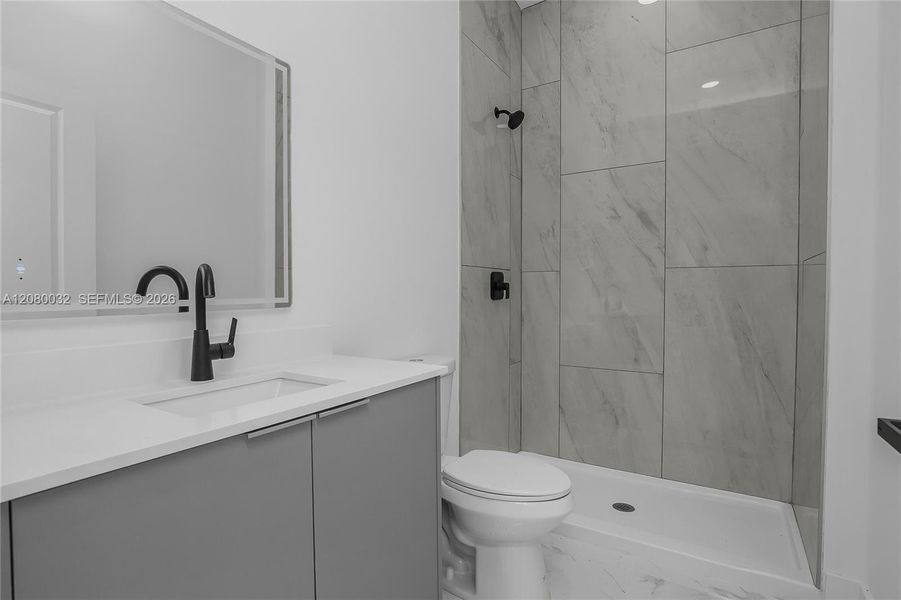Furnished interior view inside a new home in , Cape Coral (Image 5).