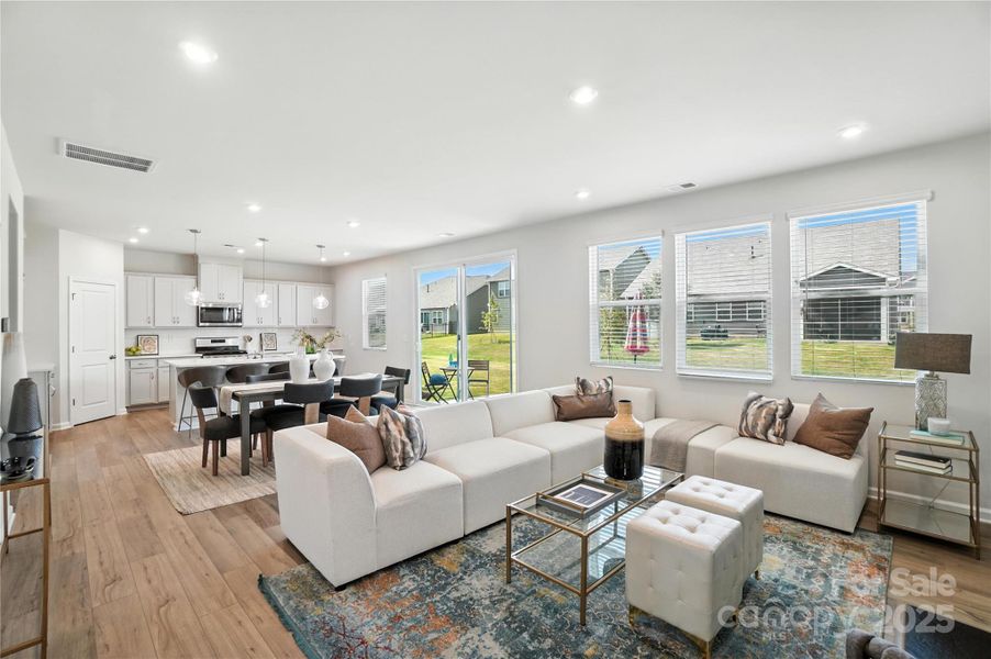 Photo representation only. Exterior and interior colors will vary. Photo representation only. Exterior and interior colors will vary.