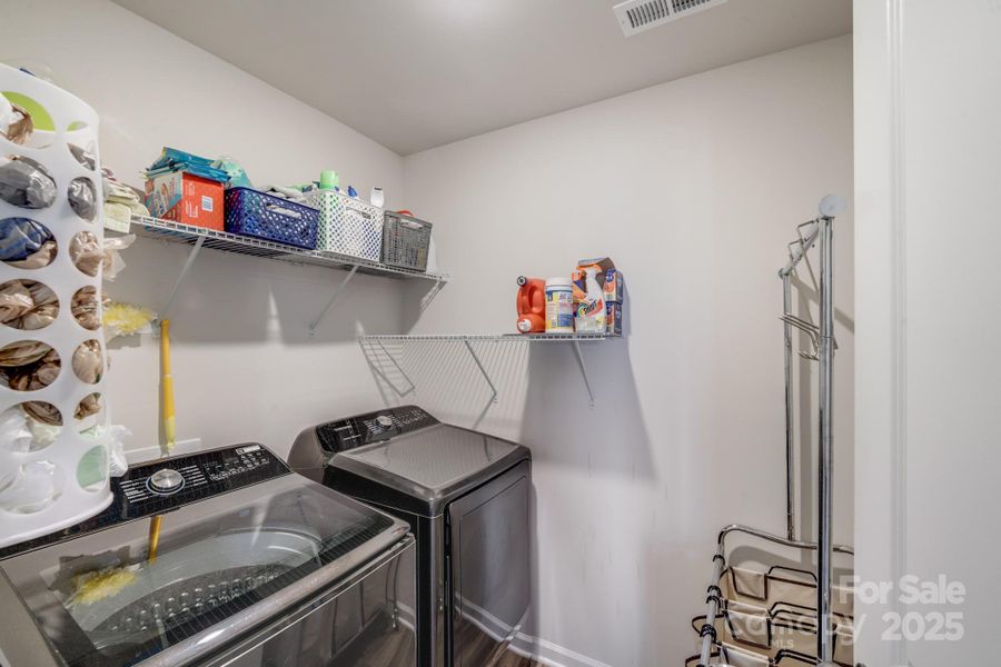 Furnished interior view inside a new home in Elizabeth: Walk, Fort Mill (Image 27). Furnished interior view inside a new home in Elizabeth: Walk, Fort Mill (Image 27).