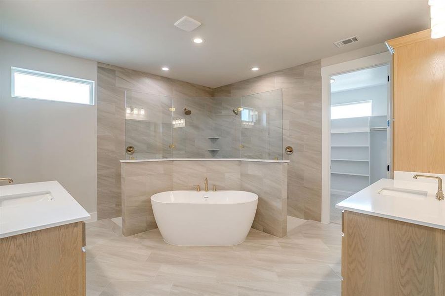 Furnished interior view inside a new home in , Waxahachie (Image 11). Furnished interior view inside a new home in , Waxahachie (Image 11).