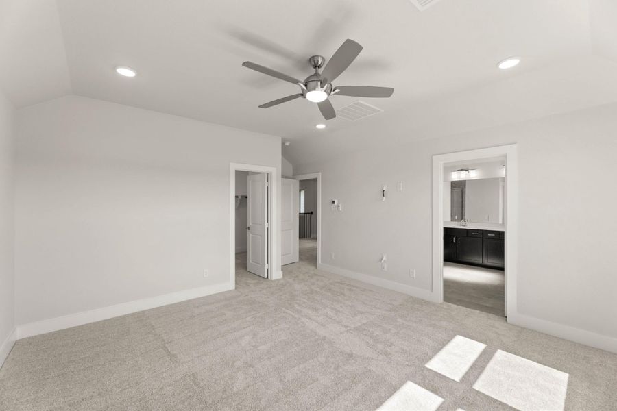 Spacious, unfurnished interior of a new home in Garden Collection at Harvest, Argyle (Image 20). Spacious, unfurnished interior of a new home in Garden Collection at Harvest, Argyle (Image 20).