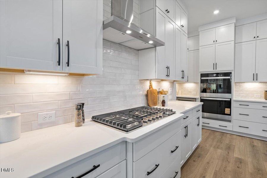 23-248 Ashford Dr [2609363]_23