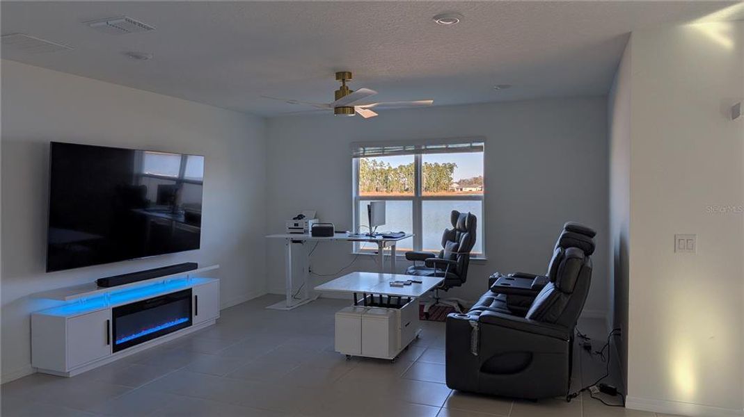 Furnished interior view inside a new home in North Park Isle, Plant City (Image 5).
