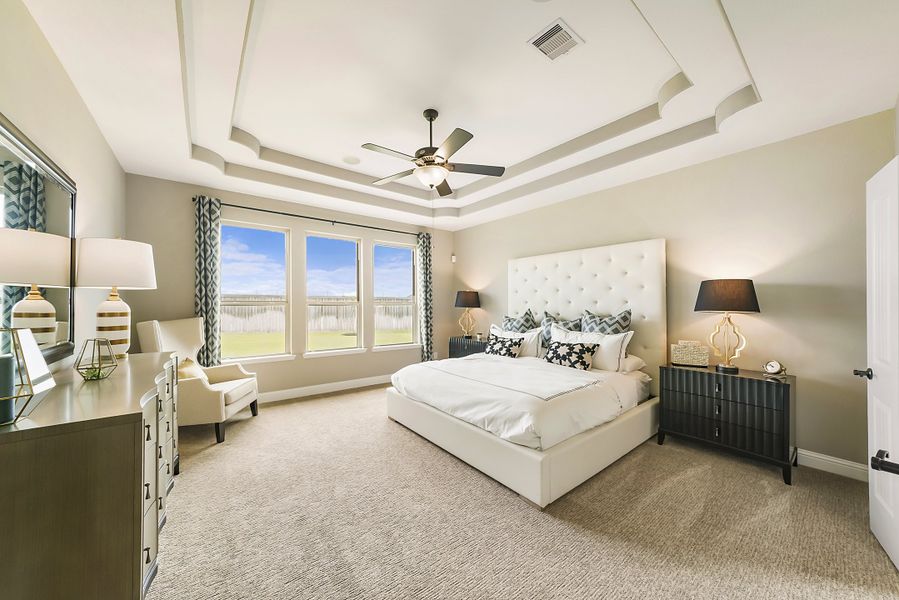 Representative furnished interior of a home built from the Lockhart by Beazer Homes in Valencia, Manvel (Image 10).