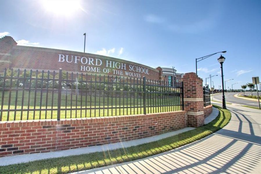 Image 10 of a home in .