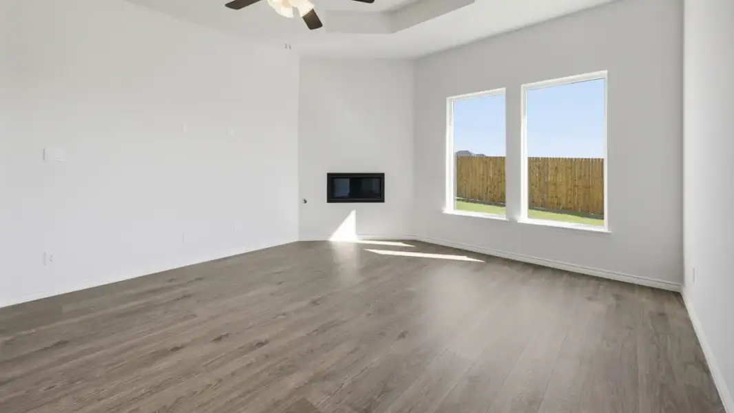 Spacious, unfurnished interior of a new home in Madera, Royse City (Image 22).