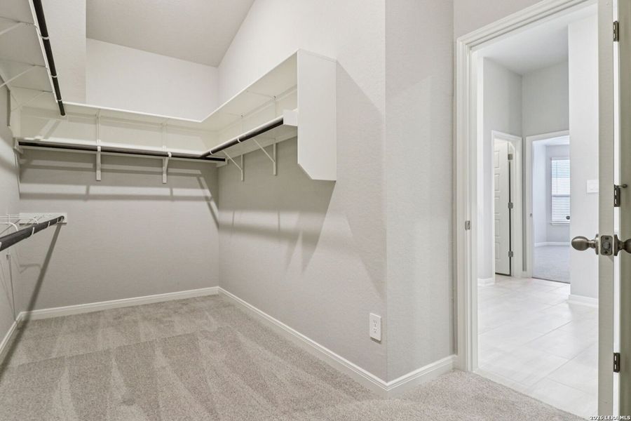 Spacious, unfurnished interior of a new home in Estancia Ranch - Classic Series, San Antonio (Image 28).