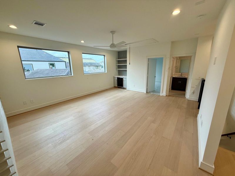 * Estimated Completion date 4/30/2026 * * Construction as of 3/22 ** Customization options available during construction ONLY* THIS IS AN ACTIVE CONSTRUCTION SITE, BUYERS MUST REQUEST APPOINTMENT TO BE ON PREMISES AT ALL TIMES.* All information should be independently verified. Plans are subject to change without notice.