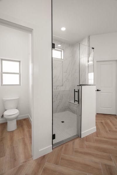 Furnished interior view inside a new home in Tierra Del Este 91, El Paso (Image 15).