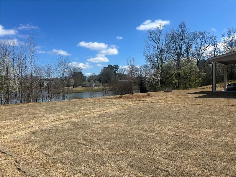 Image 39 of a home in Sierra Lake.