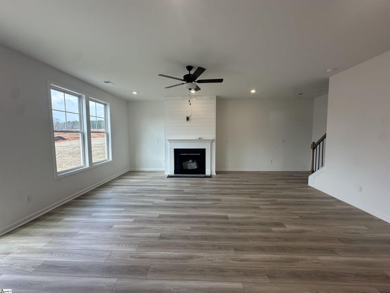 Spacious, unfurnished interior of a new home in Shiloh Trail, Wellford (Image 19).