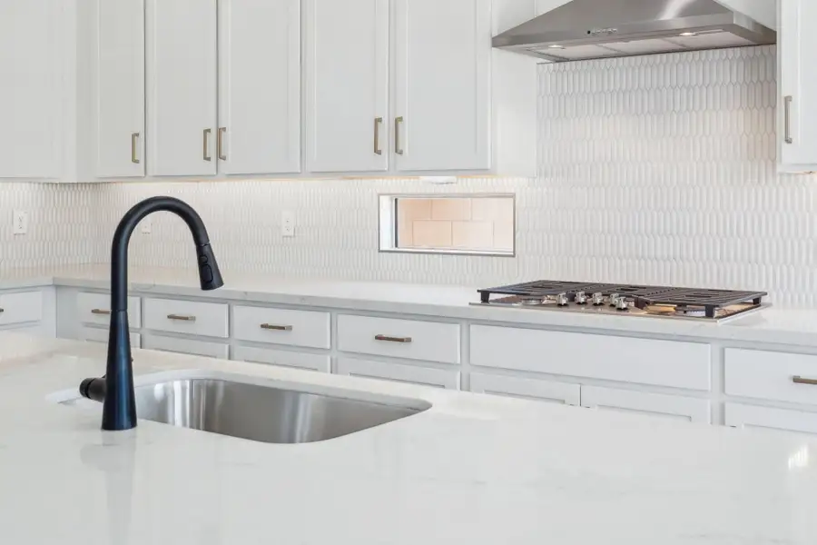 Representative images and renderings are for illustrative purposes. Actual structural options and design finishes of home may vary.