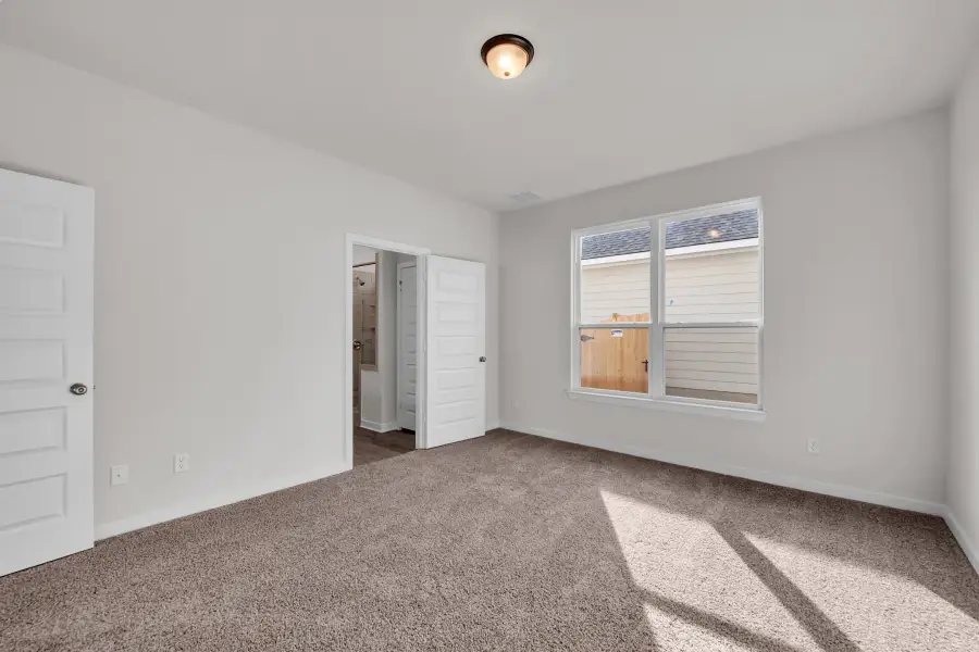 Spacious, unfurnished interior of a new home in Adaline Crossing, McGregor (Image 20).