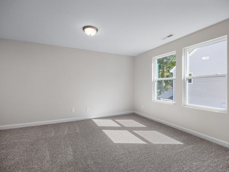 Spacious, unfurnished interior of a new home in Woodland Crossing, Zebulon (Image 16).