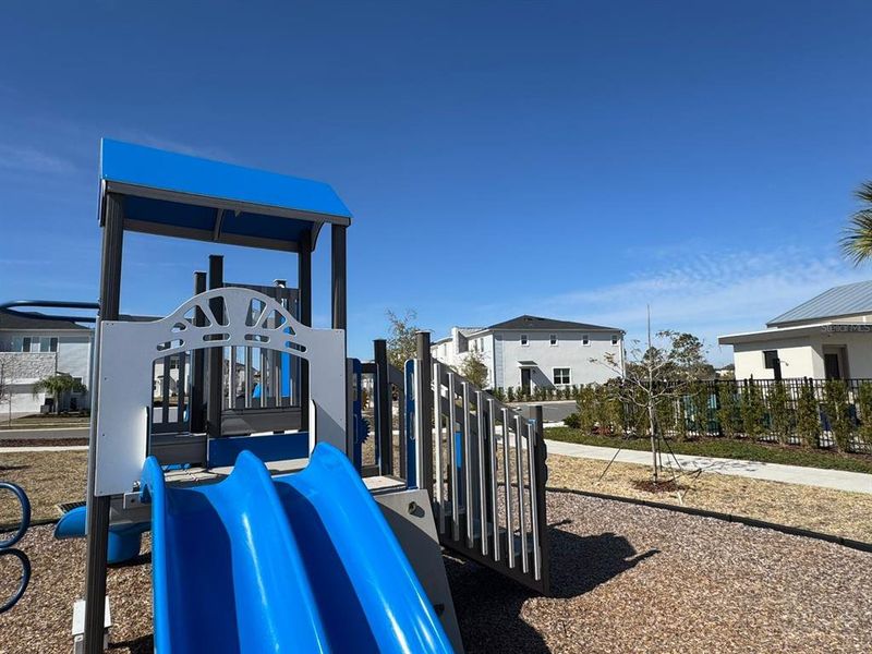 Community amenities in , Davenport (Image 28).