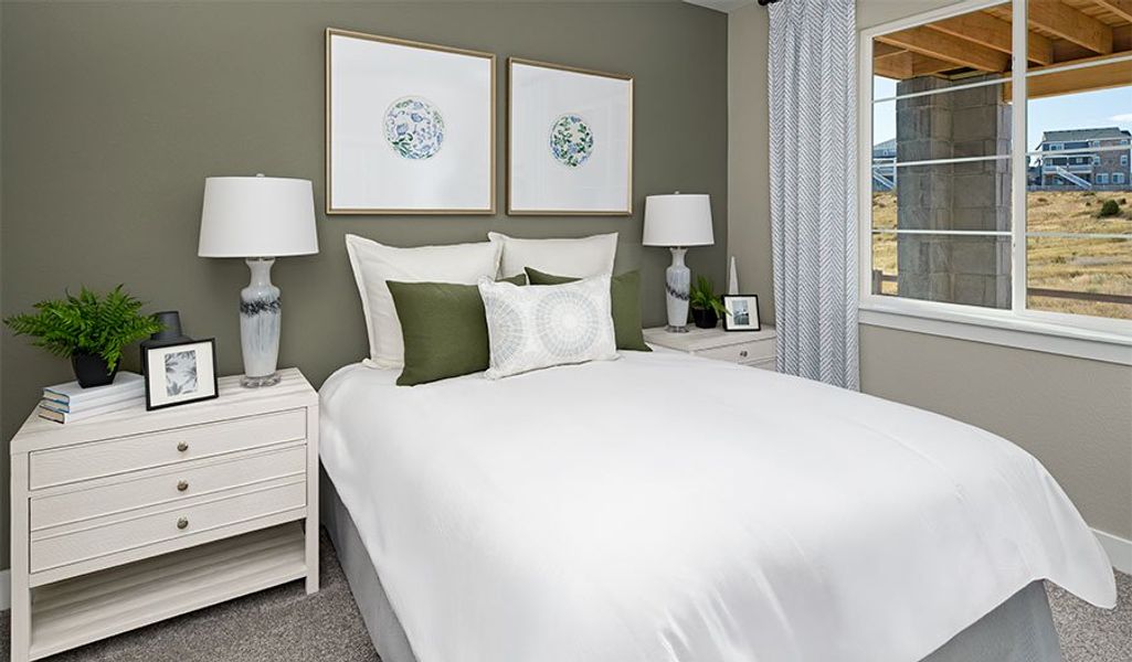 Ouray-DA70-Sterling Bedroom