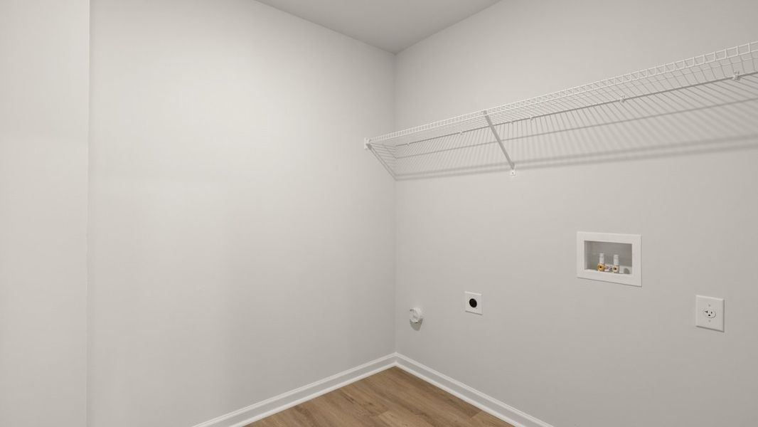 Representative unfurnished interior of a home built from the Robie by D.R. Horton in Lost Creek, Dallas (Image 45).