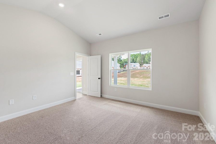 Spacious, unfurnished interior of a new home in Ascot Woods, Charlotte (Image 12). Spacious, unfurnished interior of a new home in Ascot Woods, Charlotte (Image 12).