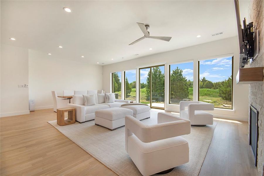 Furnished interior view inside a new home in , Heath (Image 16).