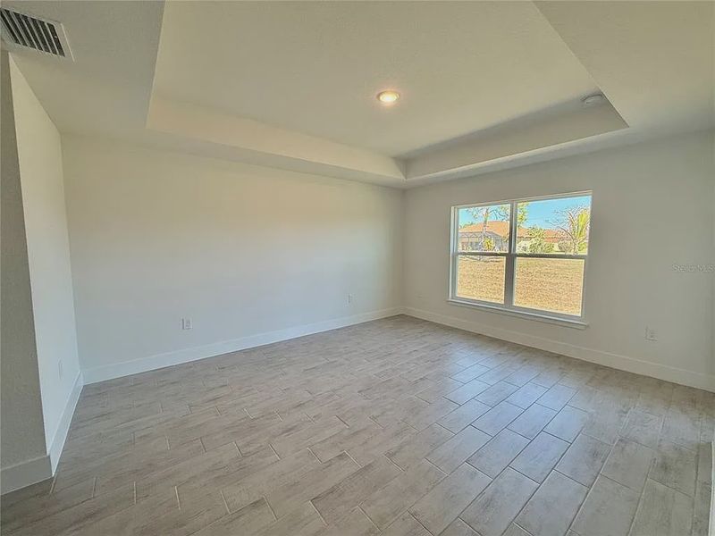 Spacious, unfurnished interior of a new home in Rotonda, Rotonda West (Image 20).