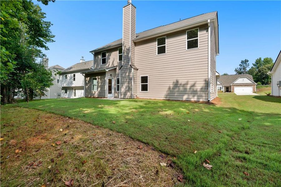 Exterior details and patio area of a home in , Villa Rica (Image 3).