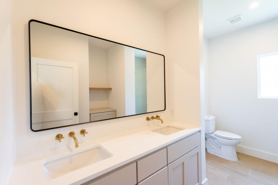 Furnished interior view inside a new home in , Pasadena (Image 14).