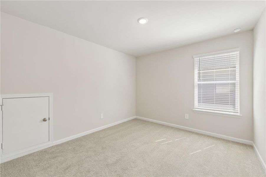 Spacious, unfurnished interior of a new home in Martin Springs - Reserve Series, Lawrenceville (Image 39).