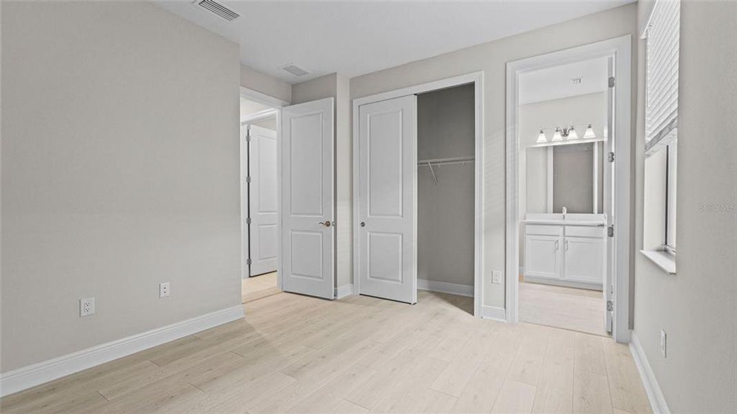 Spacious, unfurnished interior of a new home in Cresswind Lakewood Ranch, Lakewood Ranch (Image 23).