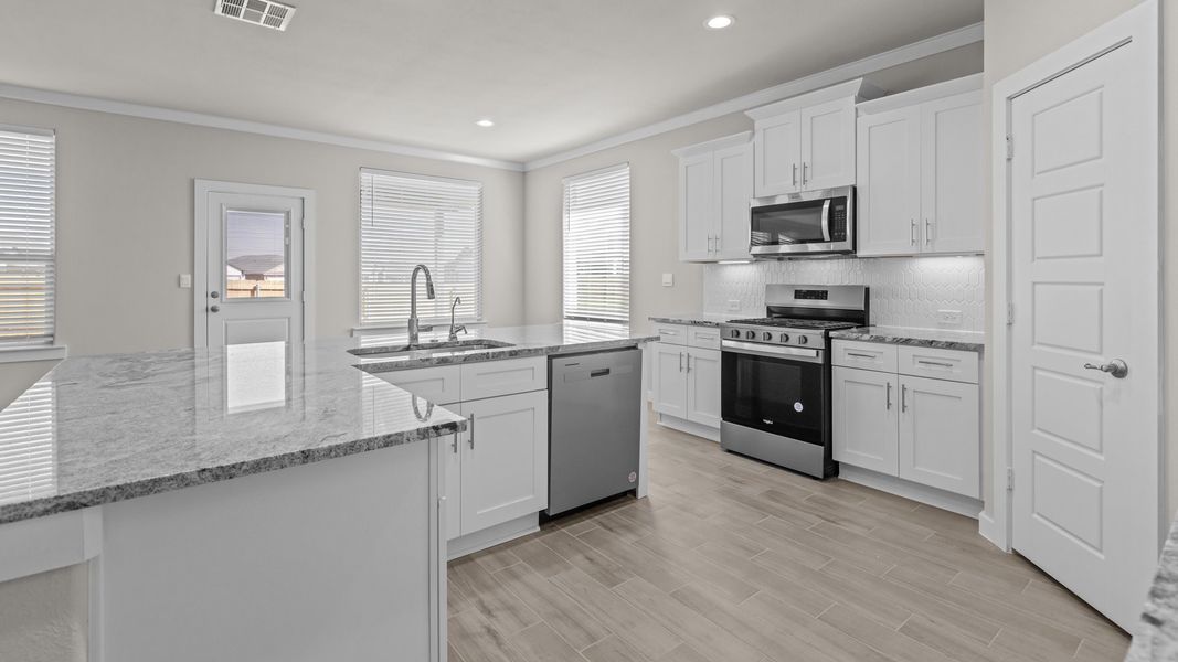 Representative furnished interior of a home built from the LAKEMONT by D.R. Horton in Northwest Passage, Midland (Image 4). Representative furnished interior of a home built from the LAKEMONT by D.R. Horton in Northwest Passage, Midland (Image 4).