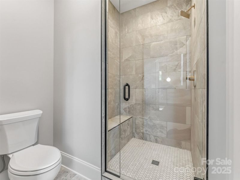 Image 36 of a home in .