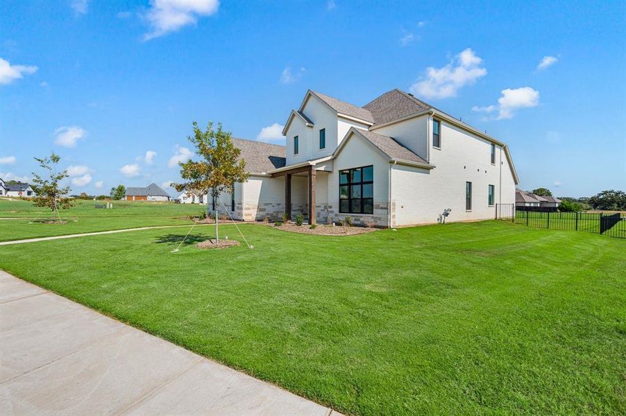 Image 36 of a home in Highland Oaks. Image 36 of a home in Highland Oaks.