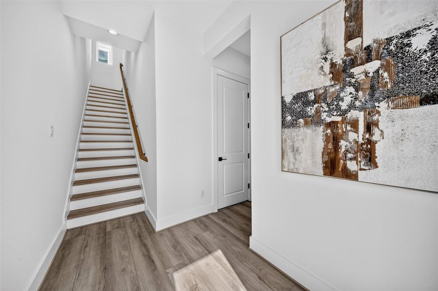 Spacious, unfurnished interior of a new home in , Houston (Image 24).