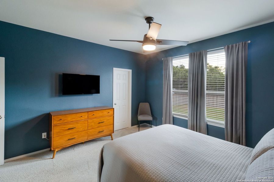 Furnished interior view inside a new home in Davis Ranch, San Antonio (Image 8).