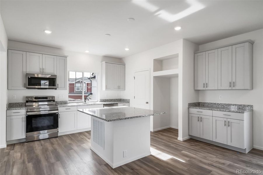 Furnished interior view inside a new home in Erie Highlands, Erie (Image 9).