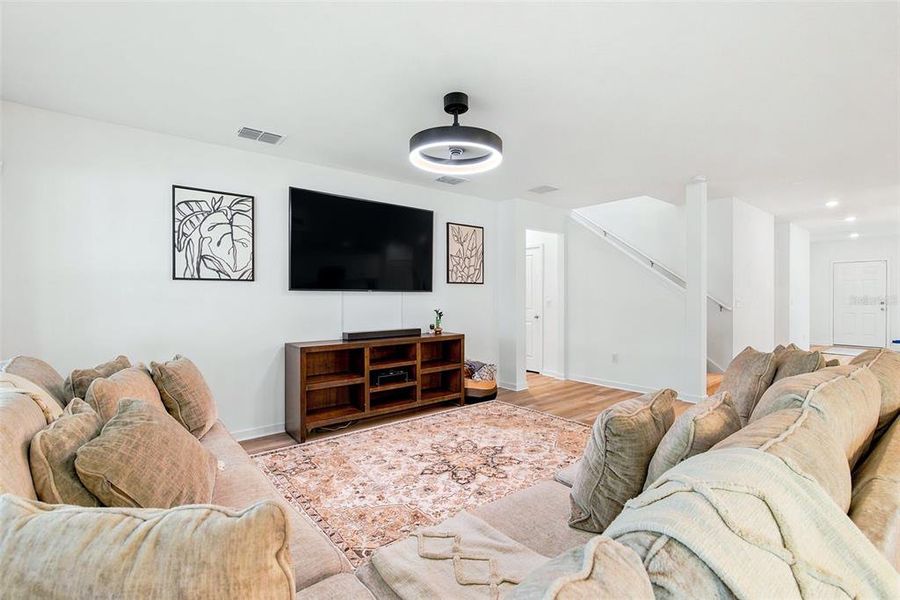 Furnished interior view inside a new home in Oakfield Lakes, Parrish (Image 12). Furnished interior view inside a new home in Oakfield Lakes, Parrish (Image 12).