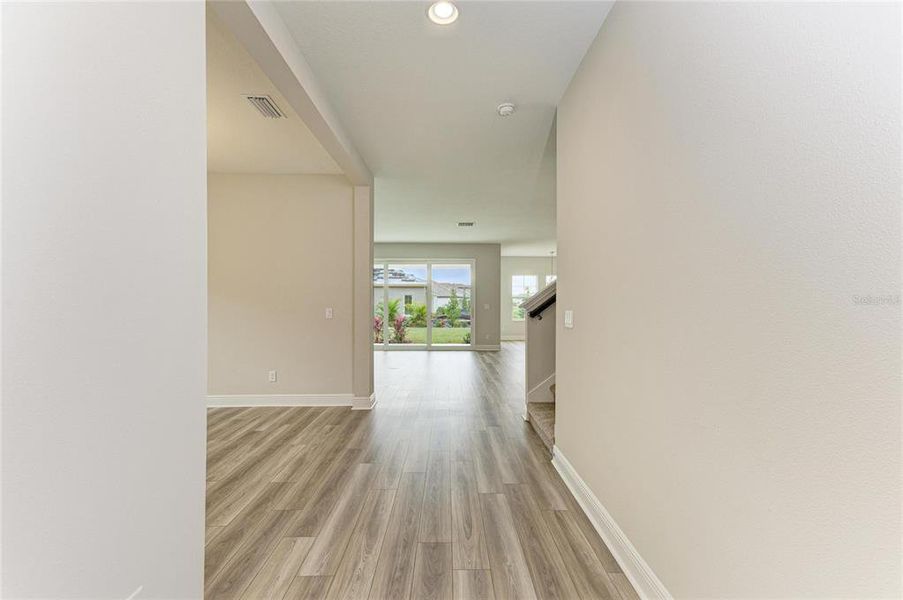 Spacious, unfurnished interior of a new home in Mirada, San Antonio (Image 24).