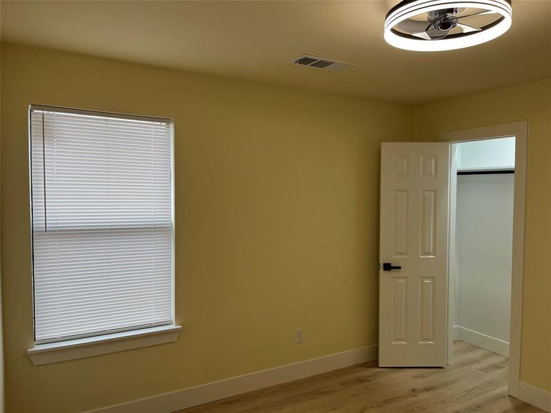 Spacious, unfurnished interior of a new home in , Corsicana (Image 23).